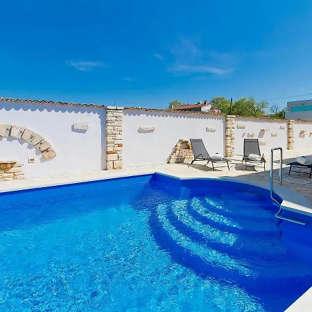 Majda By Interhome Apartment Kmeti