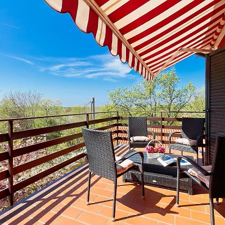 Majda By Interhome Apartman Kmeti