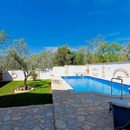 公寓 Majda By Interhome