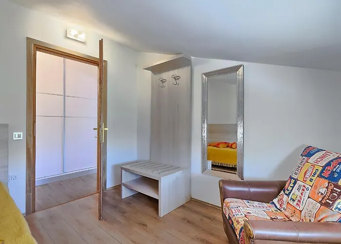 Majda By Interhome Kmeti